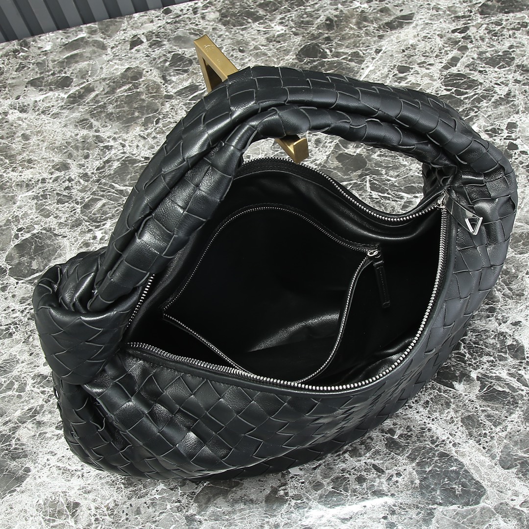 Bottega Veneta Hobo Bags